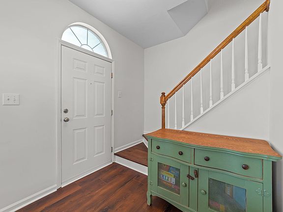 4th image of 1009 Starkland Way
