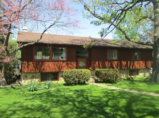 20 Preston Dr, Platteville, WI 53818