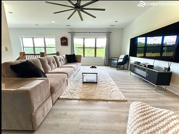 5th image of 323 Vantrease Ln