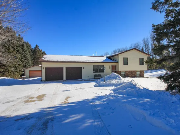 2046 Northwood Ln, Fergus Falls, MN 56537