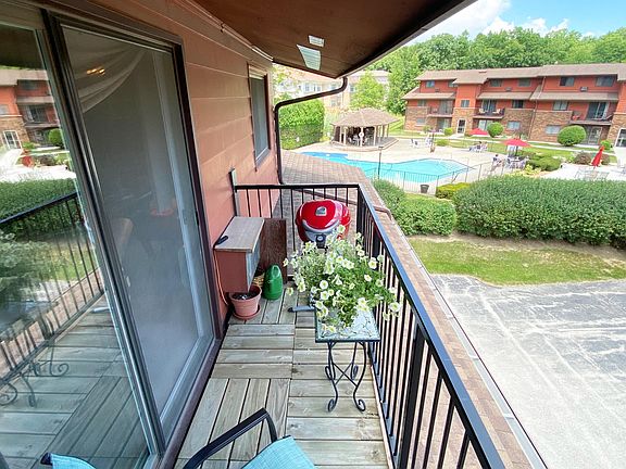 3rd image of 8565 W Waterford Ave APT 8