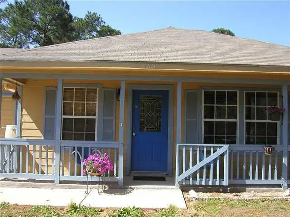 152 Lakeside Dr, Bastrop, TX 78602