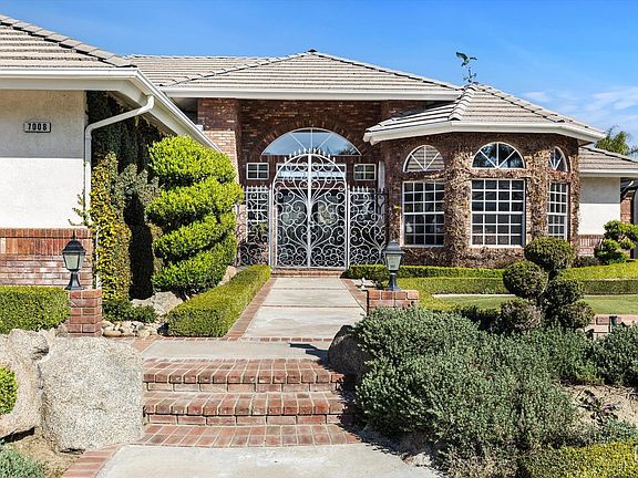 3rd image of 7008 Turquoise Ln