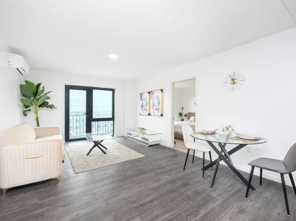 70-40 45th Avenue image 4 of 6