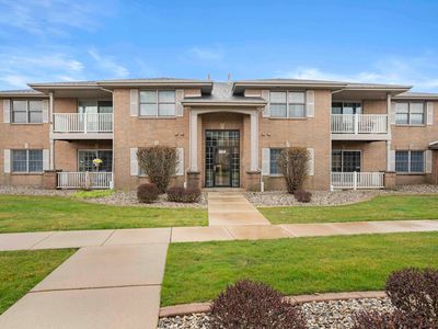 9824 Wildwood Ct UNIT 1-B, Highland, IN, 46322