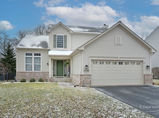 3108 Erika Ln, Carpentersville, IL 60110