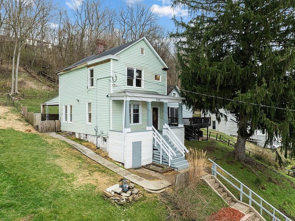 1st image of 2424/2426 Warwood Avenue