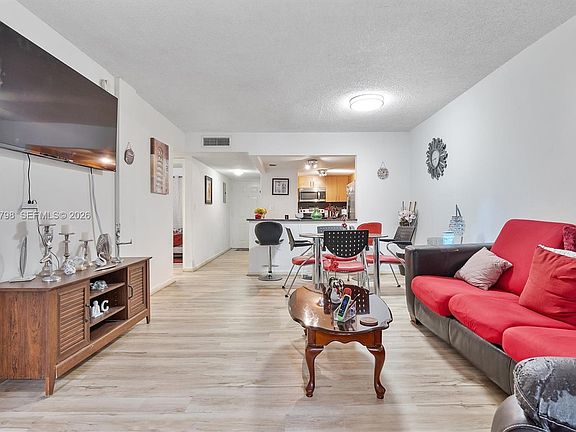 3rd image of 10000 NW 80th Ct APT 2245