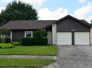 7707 Beaver Bend Ct, Baytown, TX 77521