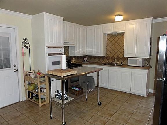 5th image of 1274 Ross Ave