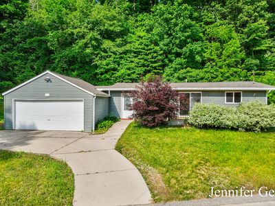 8735 Brower Lake Dr NE, Rockford, MI, 49341