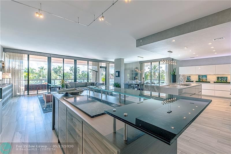 1st image of 20 Isle Of Venice Dr APT 301