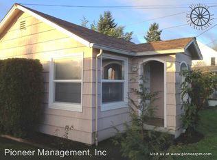 2325 F St, Springfield, OR 97477