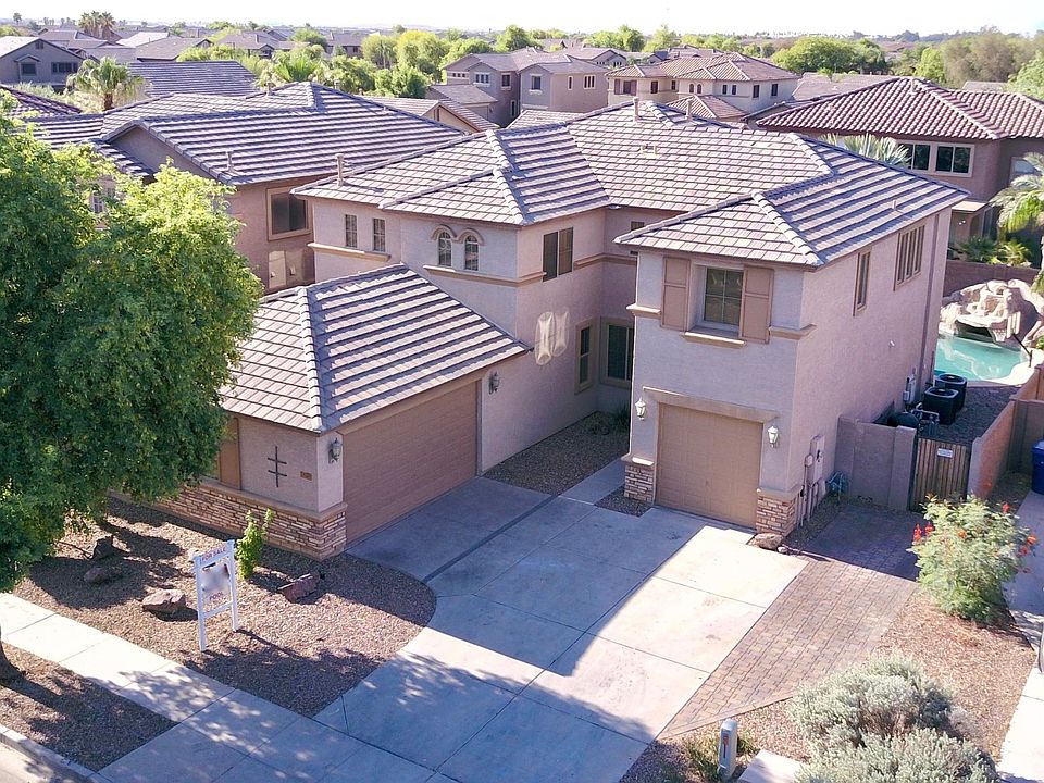 1st image of 14529 W Poinsettia Dr