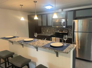 244 E Montgomery Ave #5D, Ardmore, PA 19003
