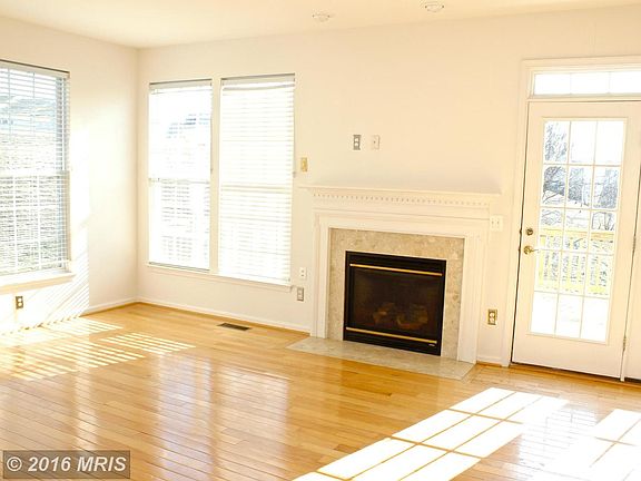 2nd image of 1477 Fawn Hollow Ln