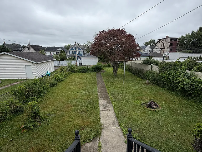 917 Taylor Ave — Photo 16