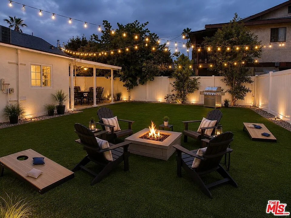 4 bed, 2.0 bath, 2170 sqft, $7,200 — Photo 1