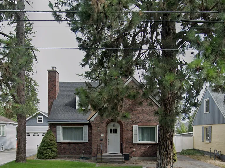 414 W 29th Ave — Photo 1