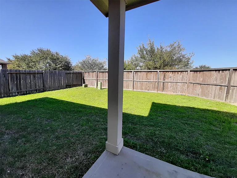 23322 E Pine Ivy Ln — Photo 32
