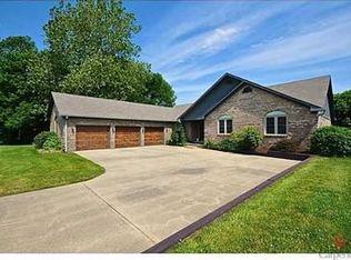 3720 E Vernon Dr, Mooresville, IN
