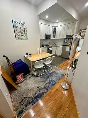 Rented by Ledvech Group | media 4