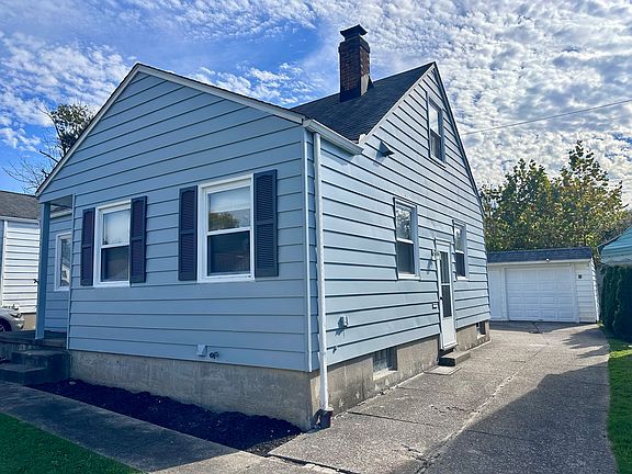 3rd image of 12818 Park Knoll Dr