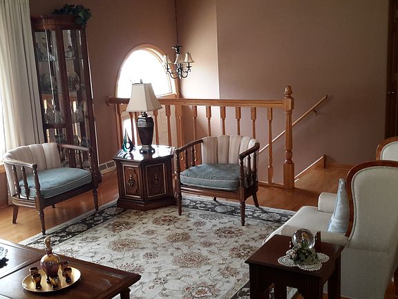 Living room/front entry