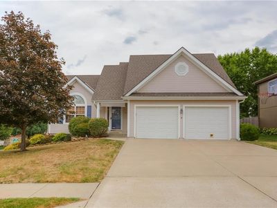 7423 N Lewis Ave, Kansas City, MO, 64158
