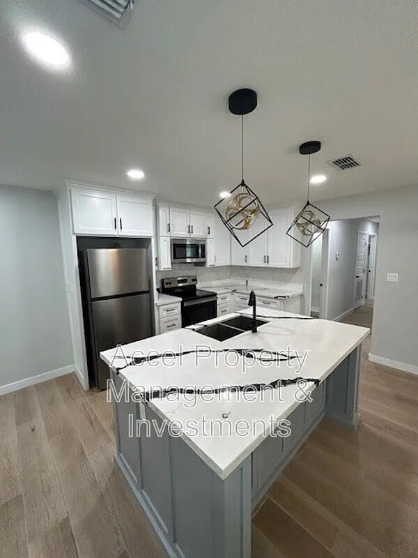 3 bed, 2.0 bath, 1236 sqft, $1,500 — Photo 4