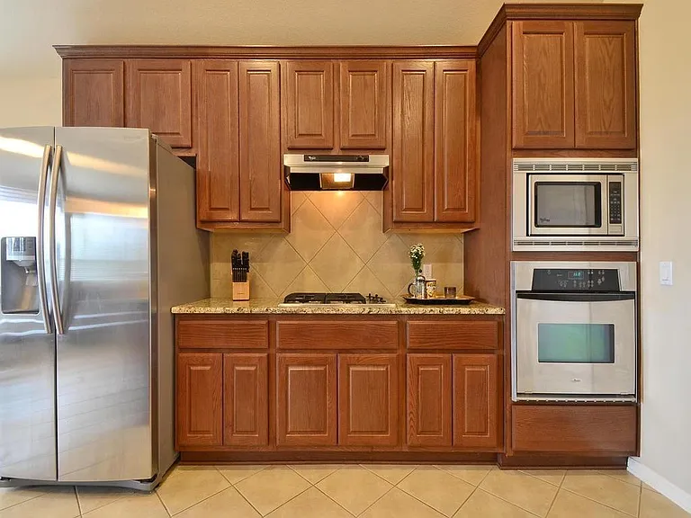 111 Miss Ashley St — Photo 17