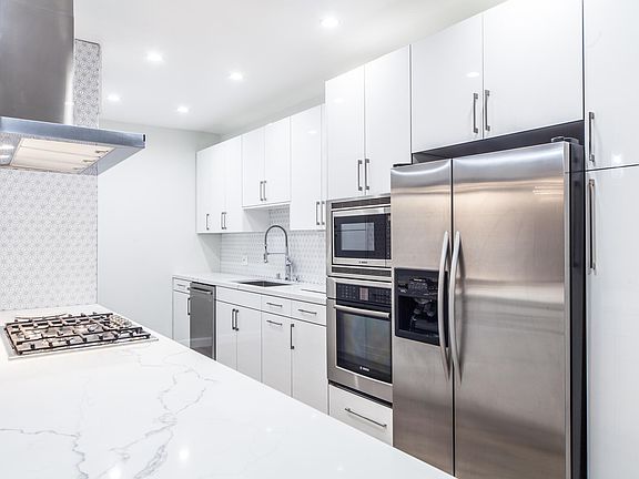 5th image of 4443 Ventura Canyon Ave APT 203