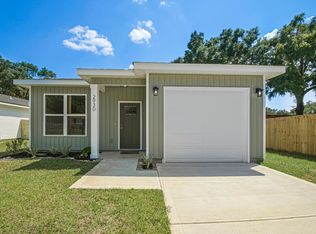 2930 McCarty Ave, Crestview, FL 32536