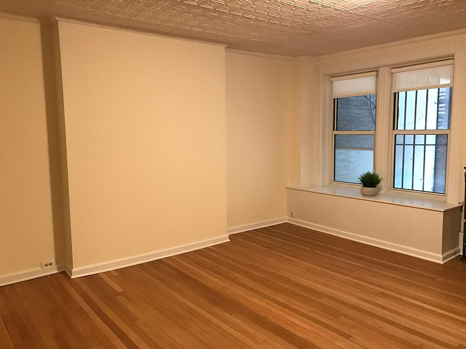 1st image of 24 W 95th St APT 1R