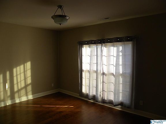 3rd image of 408 Creekwater Cir NW