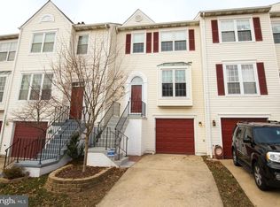 6821 Signature Cir, Alexandria, VA 22310