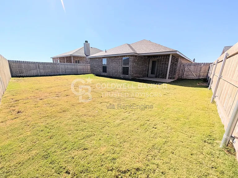 3220 Cottonwood Ave — Photo 14
