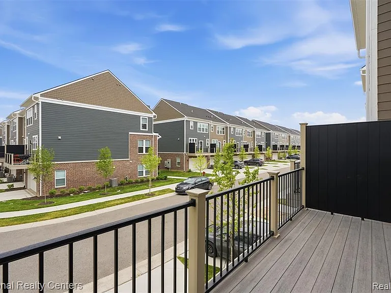 43034 Atwood Ave — Photo 29