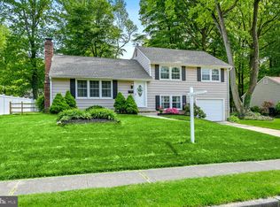 127 Windmoor Rd, Delran, NJ 08075