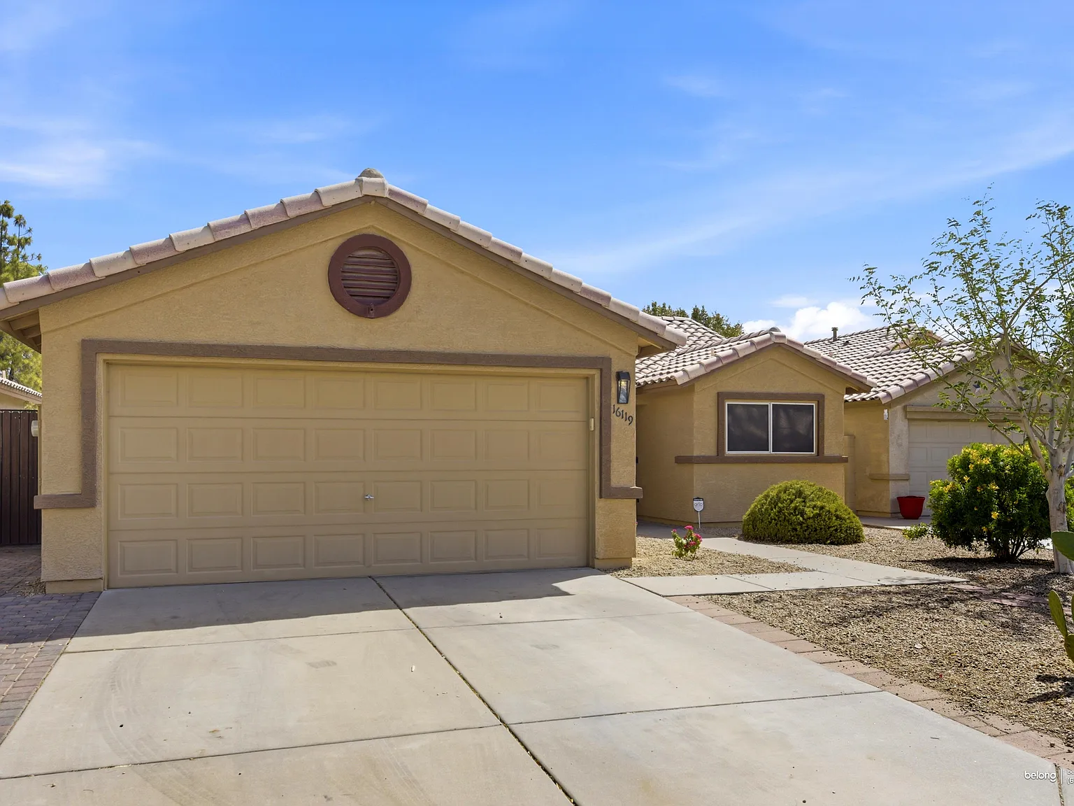 3 bed, 2.0 bath, 1159 sqft, $1,895 — Photo 2