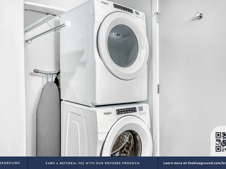 Washer/Dryer in Apartment