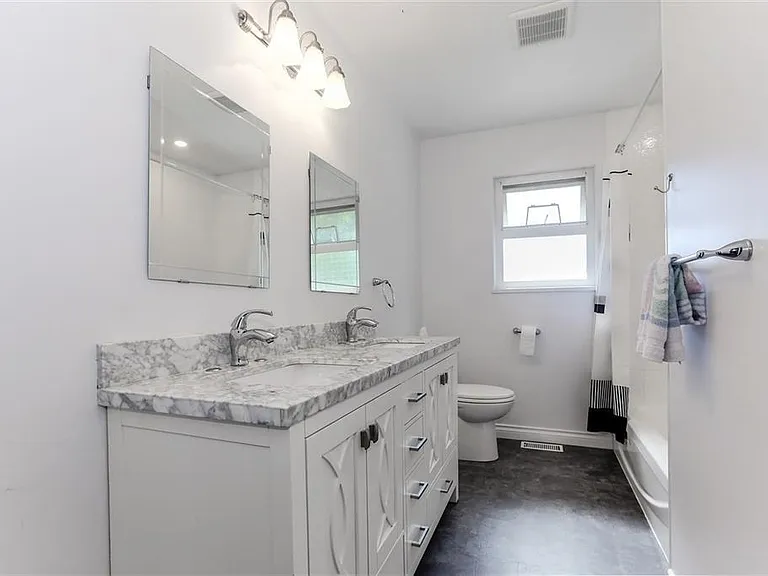 5334 Camaro Dr — Photo 15