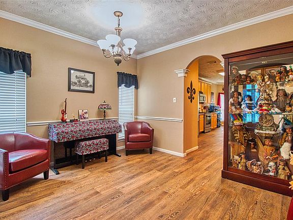 3rd image of 11926 Brightwood Dr