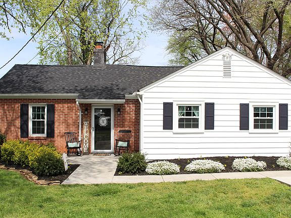 2nd image of 2907 Lowe Rd
