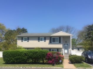 69 Birch Rd, Amityville, NY 11701