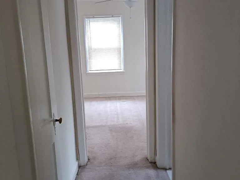 1110 N Kensington St #8 — Photo 9