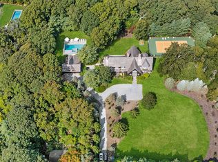 36 Sunset Beach Rd, Sag Harbor, NY 11963