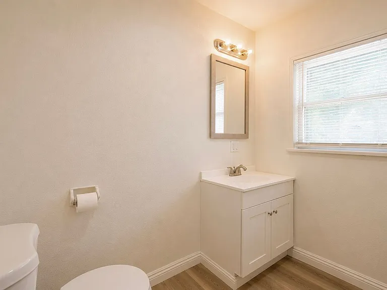 4723 Arlington Ave — Photo 34