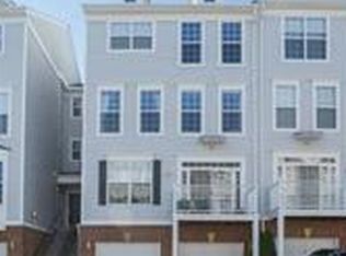 13655 Venturi Ln #183, Oak Hill, VA 20171