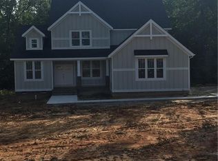 9368 Wild Honeysuckle Ln, Ashland, VA 23005